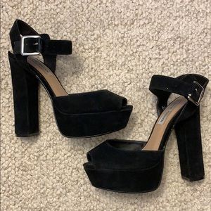 Steve Madden black platforms